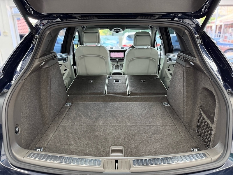 Used Porsche Macan 2020 for sale - 76919743: Photo 91