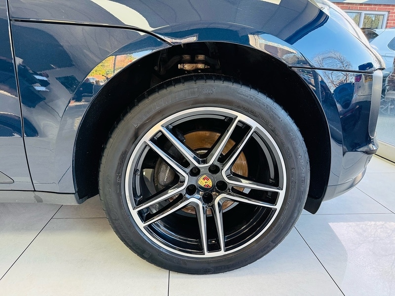 Used Porsche Macan 2020 for sale - 76919743: Photo 93