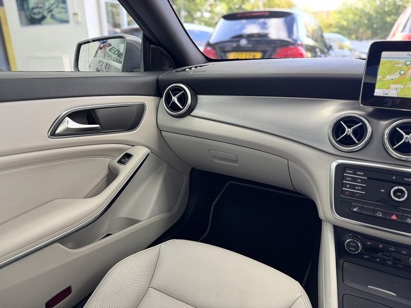 Used Mercedes-Benz CLA 2015 for sale - 76267442: Photo 19