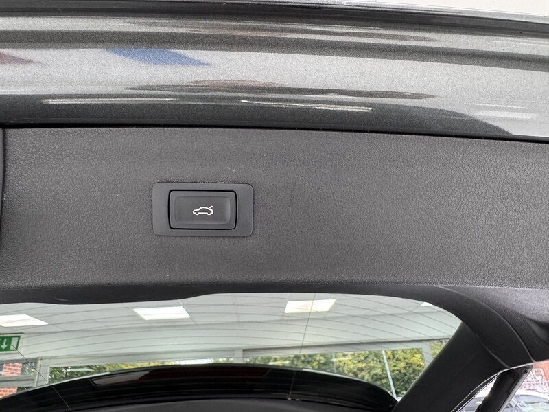 Used Audi Q3 2015 for sale - 75932489: Photo 61