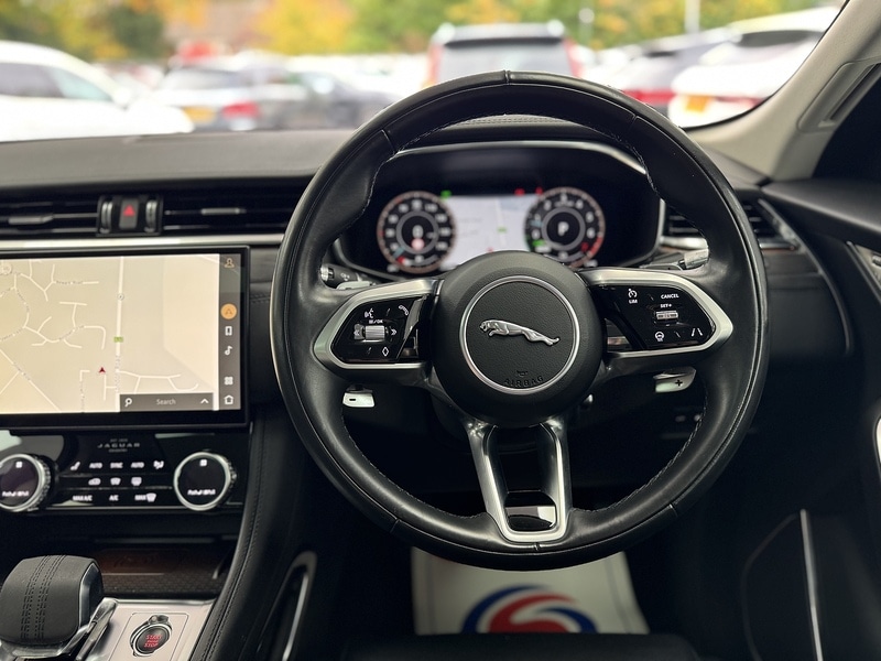 Used Jaguar F-Pace 2021 for sale - 76450360: Photo 22