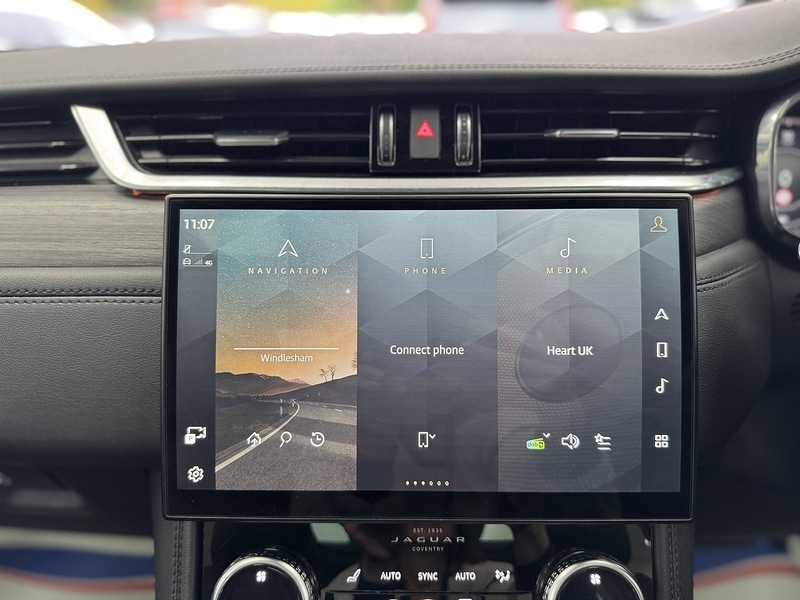 Used Jaguar F-Pace 2021 for sale - 76450360: Photo 31