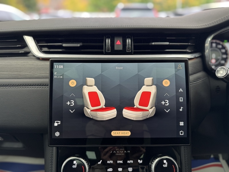 Used Jaguar F-Pace 2021 for sale - 76450360: Photo 32