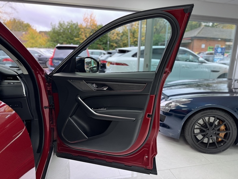 Used Jaguar F-Pace 2021 for sale - 76450360: Photo 54