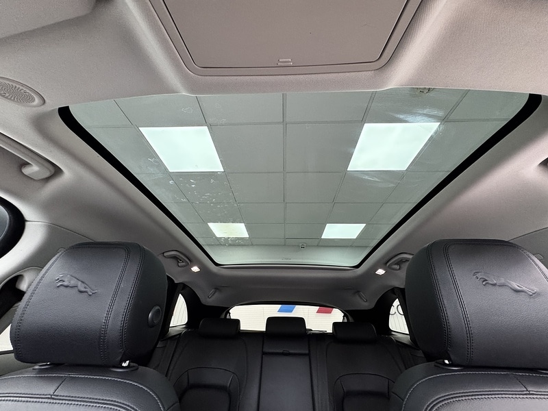 Used Jaguar F-Pace 2021 for sale - 76450360: Photo 76