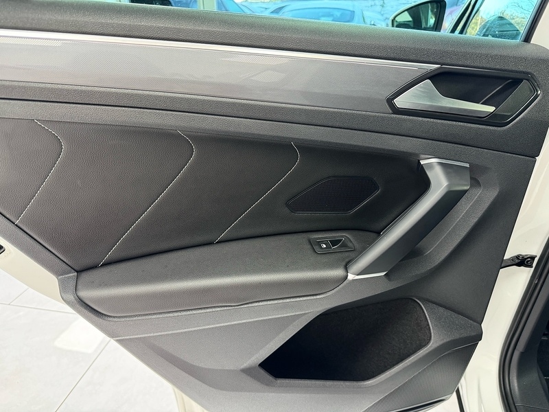 Used Volkswagen Tiguan 2016 for sale - 76692608: Photo 65