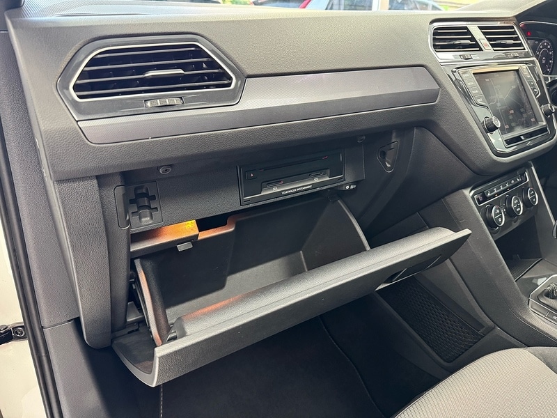 Used Volkswagen Tiguan 2016 for sale - 76692608: Photo 68