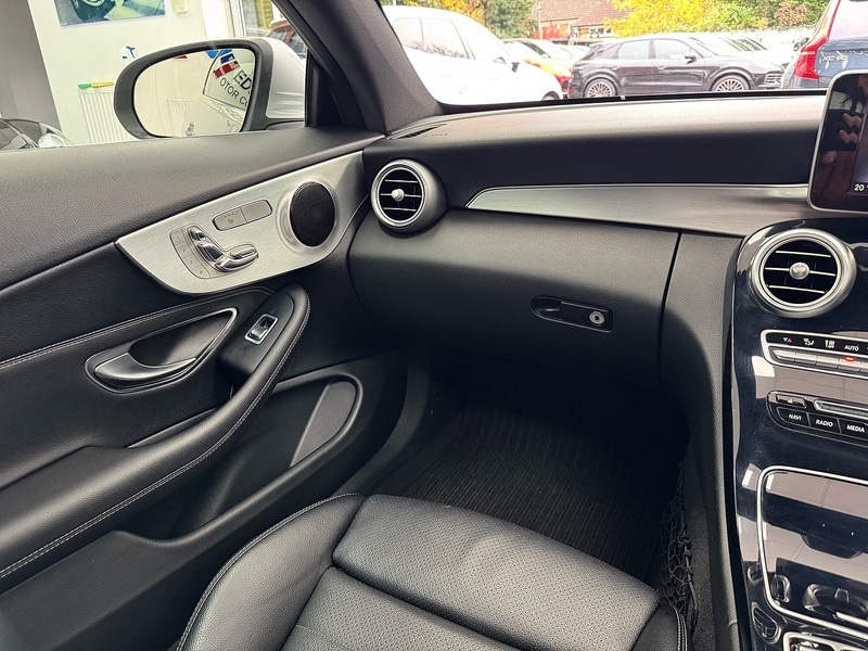 Used Mercedes-Benz C Class 2016 for sale - 76589013: Photo 23