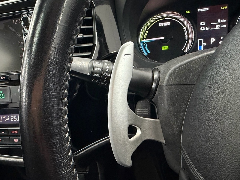 Used Mitsubishi Outlander 2016 for sale - 76707325: Photo 24