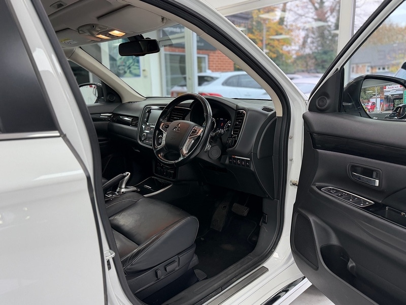 Used Mitsubishi Outlander 2016 for sale - 76707325: Photo 37