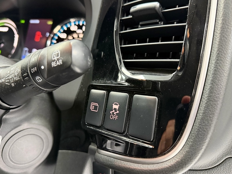 Used Mitsubishi Outlander 2016 for sale - 76707325: Photo 39