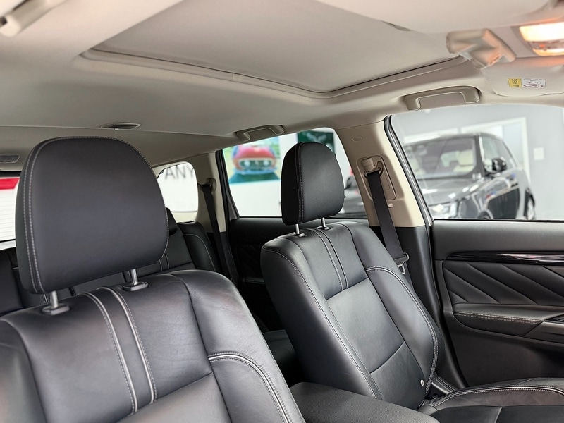 Used Mitsubishi Outlander 2016 for sale - 76707325: Photo 41