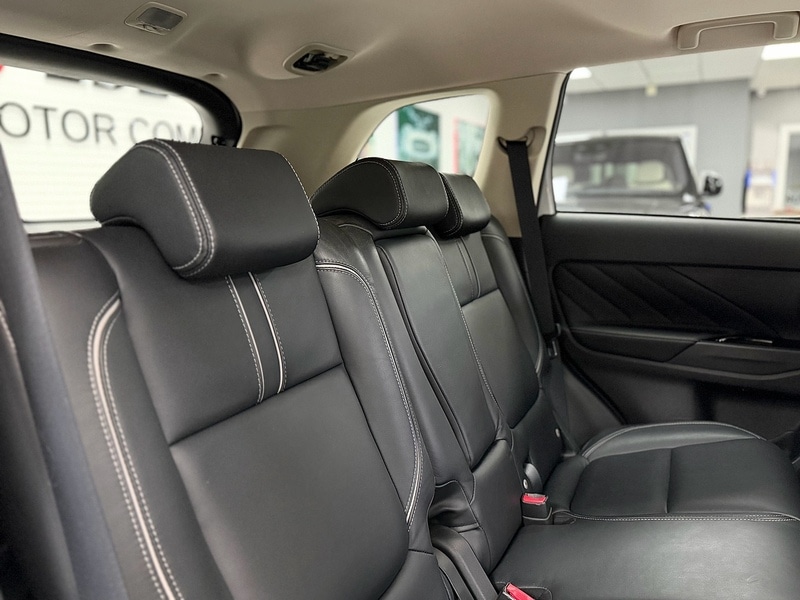 Used Mitsubishi Outlander 2016 for sale - 76707325: Photo 49