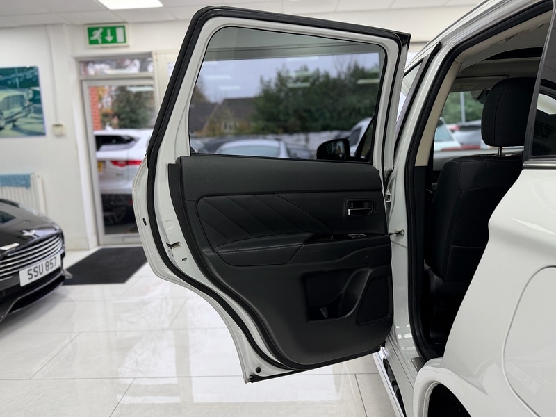 Used Mitsubishi Outlander 2016 for sale - 76707325: Photo 55