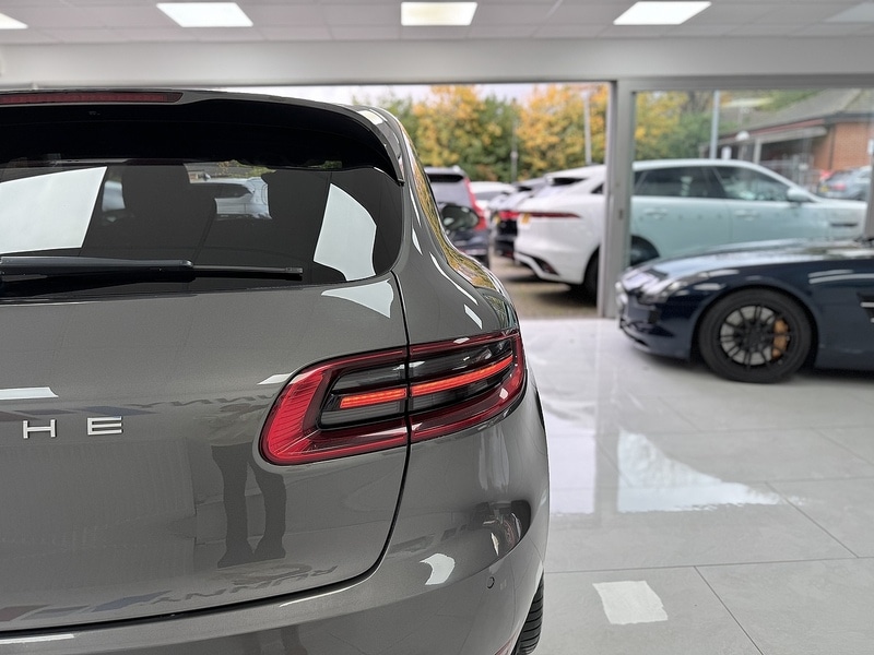 Used Porsche Macan 2015 for sale - 76536272: Photo 15