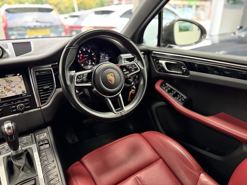 Used Porsche Macan 2015 for sale - 76536272: Photo 17