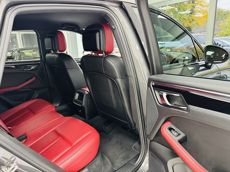 Used Porsche Macan 2015 for sale - 76536272: Photo 46