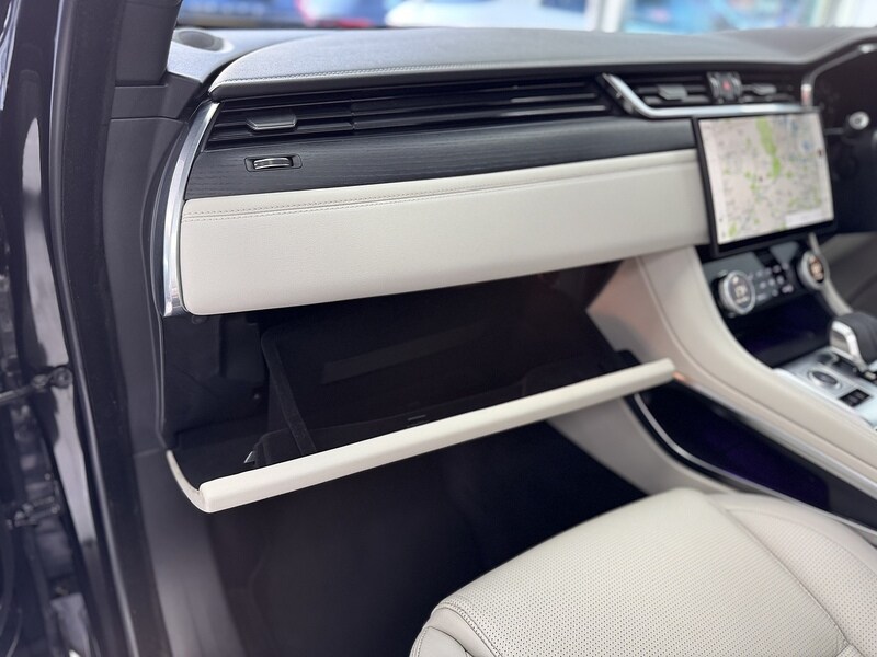 Used Jaguar F-Pace for sale - 76477941: Photo 77