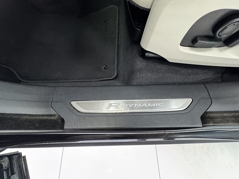 Used Jaguar F-Pace for sale - 76477941: Photo 80