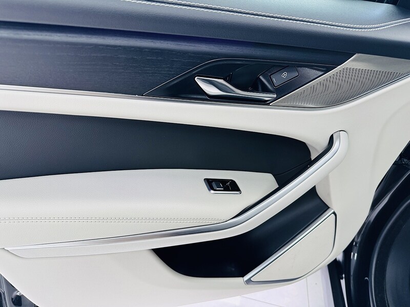 Used Jaguar F-Pace for sale - 76477941: Photo 85