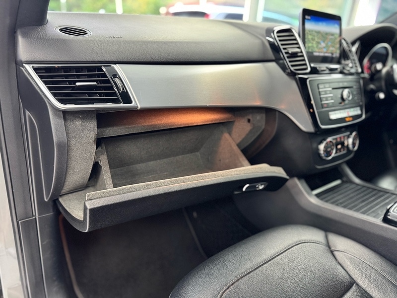 Used Mercedes-Benz GLE 2018 for sale - 76740838: Photo 69