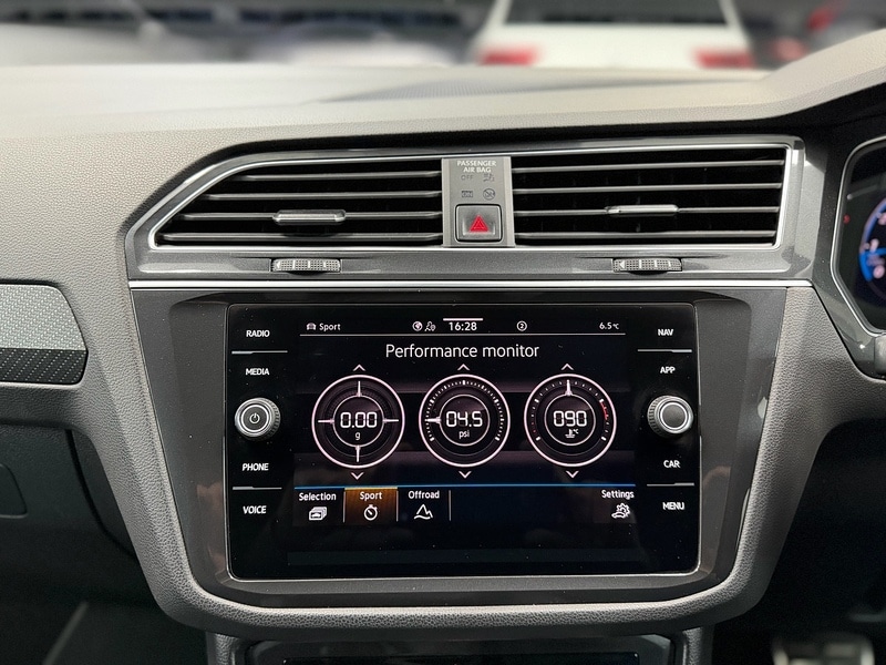 Used Volkswagen Tiguan 2022 for sale - 76692605: Photo 35