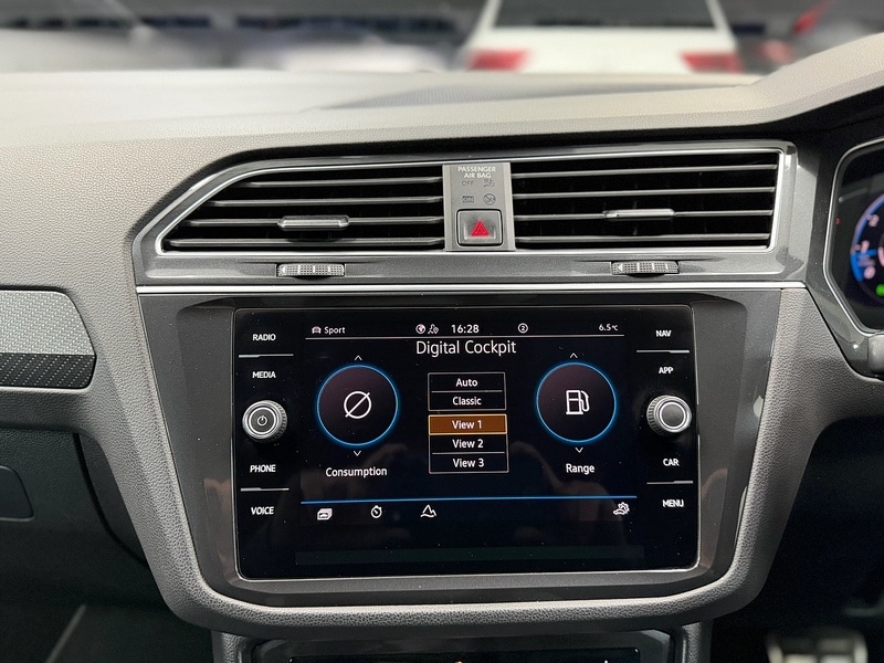 Used Volkswagen Tiguan 2022 for sale - 76692605: Photo 37