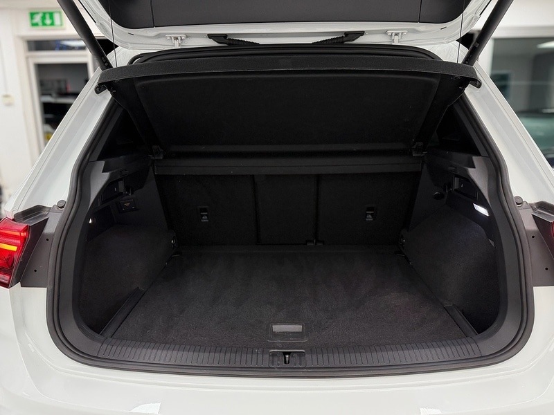 Used Volkswagen Tiguan 2022 for sale - 76692605: Photo 76