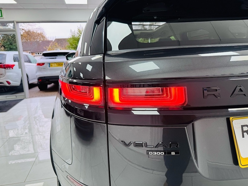 Used Land Rover Range Rover Velar 2018 for sale - 76692609: Photo 16