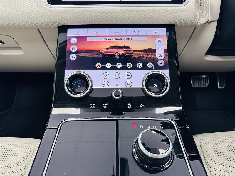 Used Land Rover Range Rover Velar 2018 for sale - 76692609: Photo 44