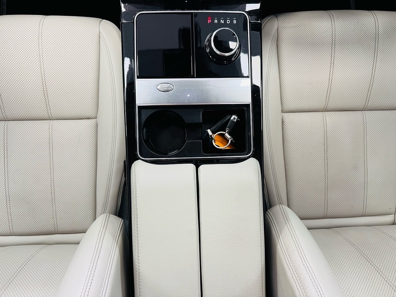 Used Land Rover Range Rover Velar 2018 for sale - 76692609: Photo 47