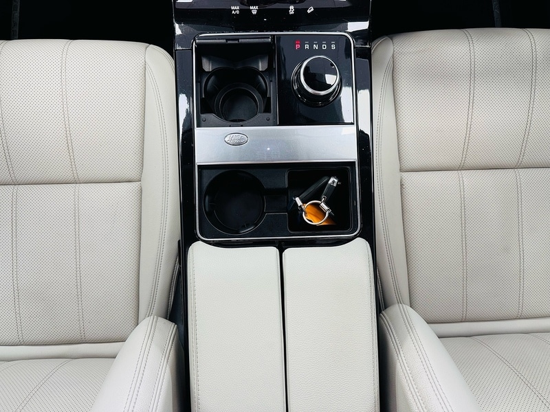 Used Land Rover Range Rover Velar 2018 for sale - 76692609: Photo 48