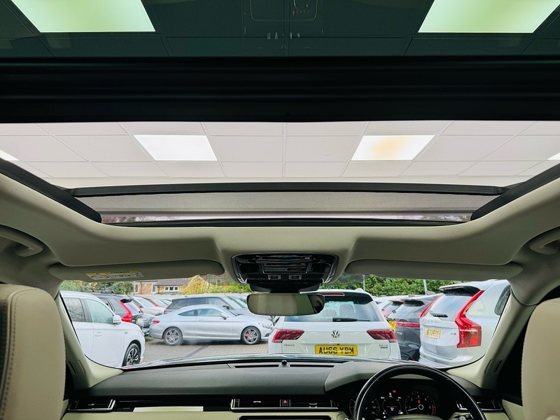 Used Land Rover Range Rover Velar 2018 for sale - 76692609: Photo 53