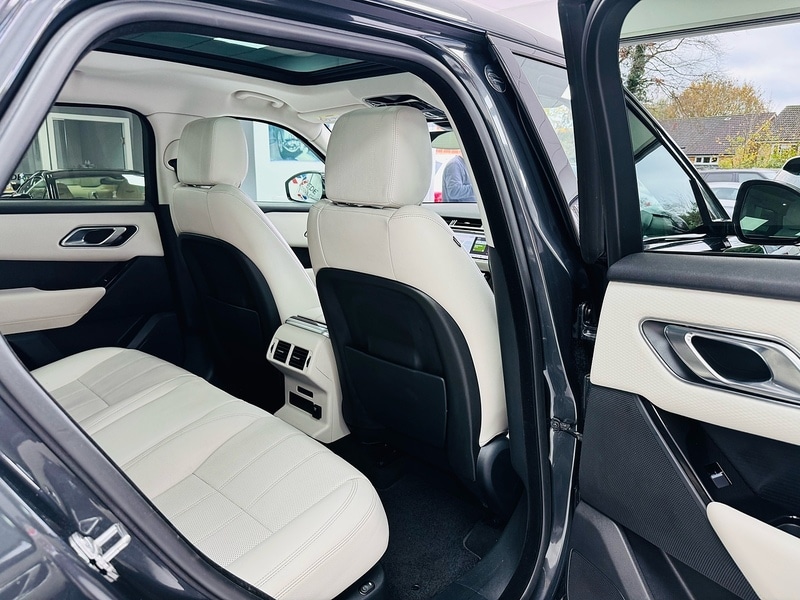 Used Land Rover Range Rover Velar 2018 for sale - 76692609: Photo 67