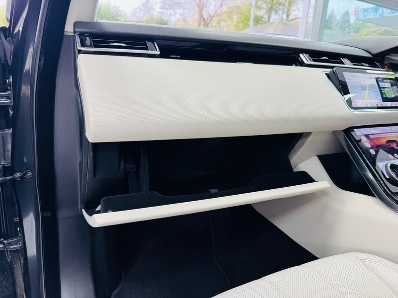 Used Land Rover Range Rover Velar 2018 for sale - 76692609: Photo 82