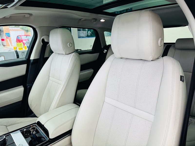 Used Land Rover Range Rover Velar 2018 for sale - 76692609: Photo 85