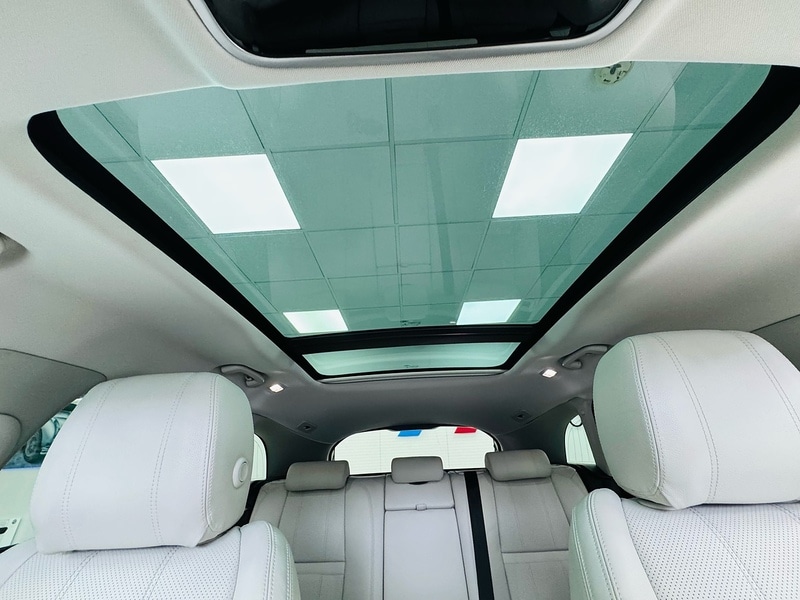 Used Land Rover Range Rover Velar 2018 for sale - 76692609: Photo 87