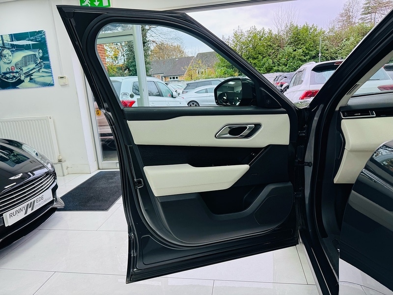 Used Land Rover Range Rover Velar 2018 for sale - 76692609: Photo 89