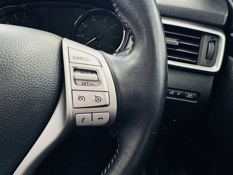 Used Nissan Qashqai 2015 for sale - 76784455: Photo 24