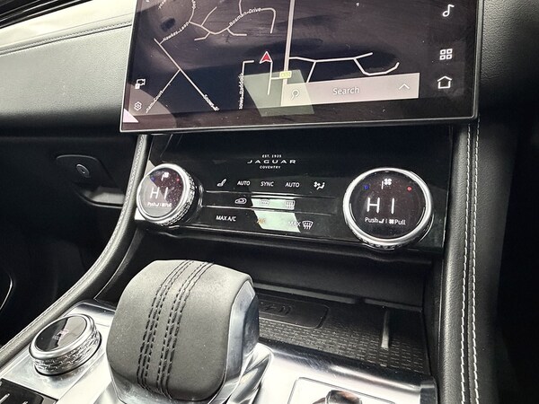 Used Jaguar F-Pace 2021 for sale - 76280462: Photo 30