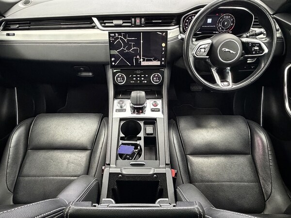 Used Jaguar F-Pace 2021 for sale - 76280462: Photo 32