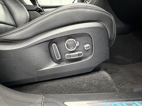 Used Jaguar F-Pace 2021 for sale - 76280462: Photo 36