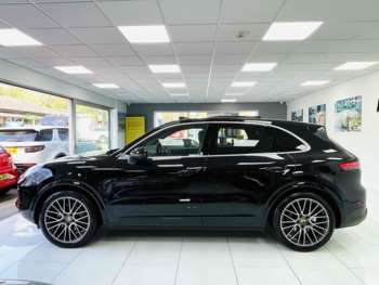 Used Porsche Cayenne 2018 for sale - 74352375: Photo