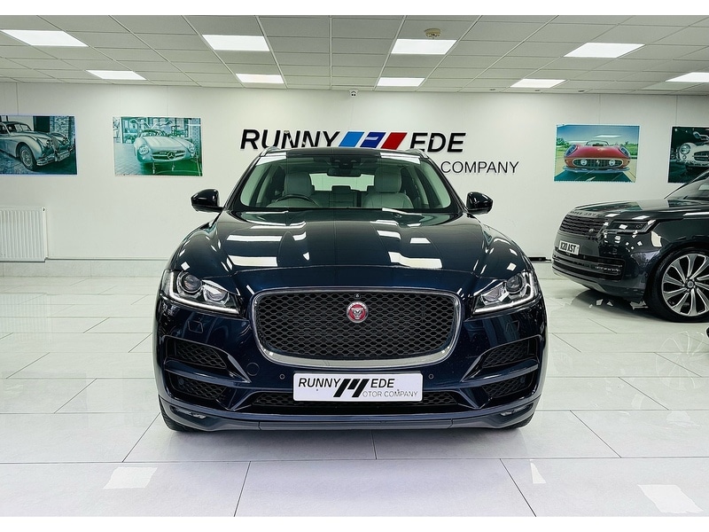 Used Jaguar F-Pace 2017 for sale - 76845874: Photo 2