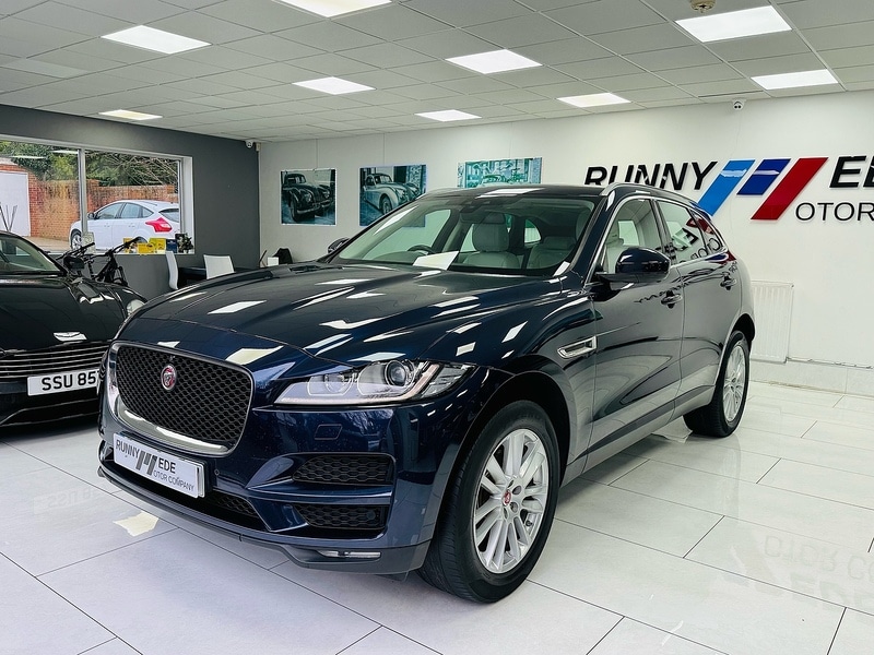 Used Jaguar F-Pace 2017 for sale - 76845874: Photo 3