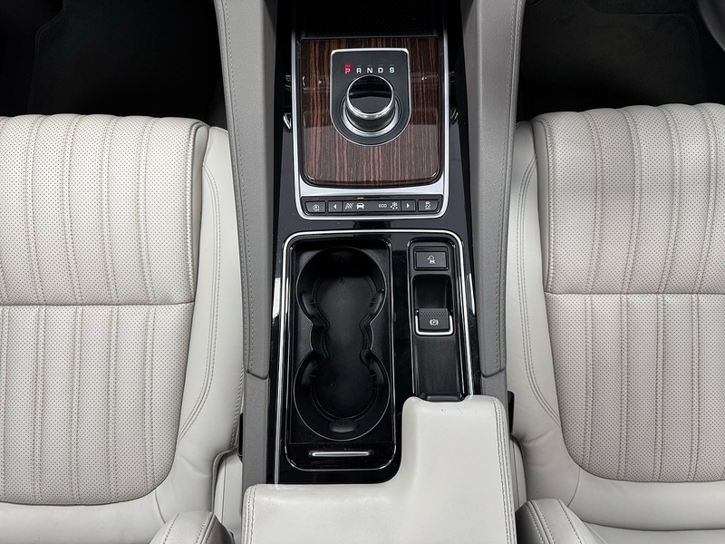 Used Jaguar F-Pace 2017 for sale - 76845874: Photo 40