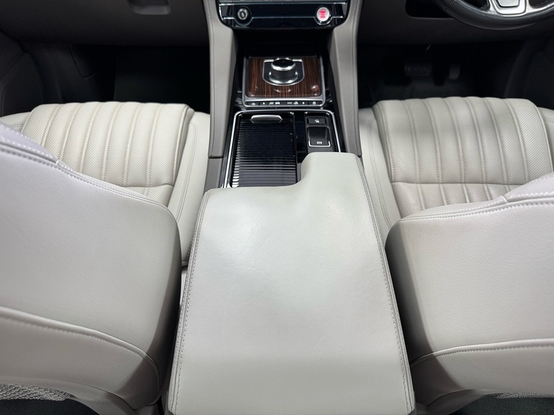 Used Jaguar F-Pace 2017 for sale - 76845874: Photo 41