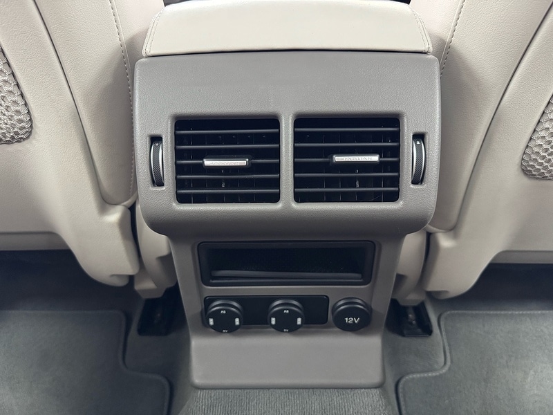 Used Jaguar F-Pace 2017 for sale - 76845874: Photo 43