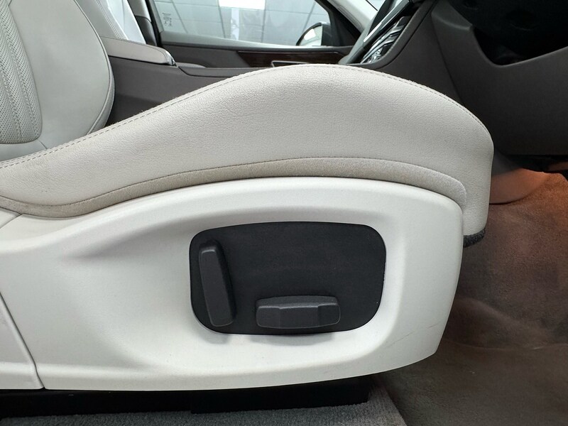 Used Jaguar F-Pace 2017 for sale - 76845874: Photo 48