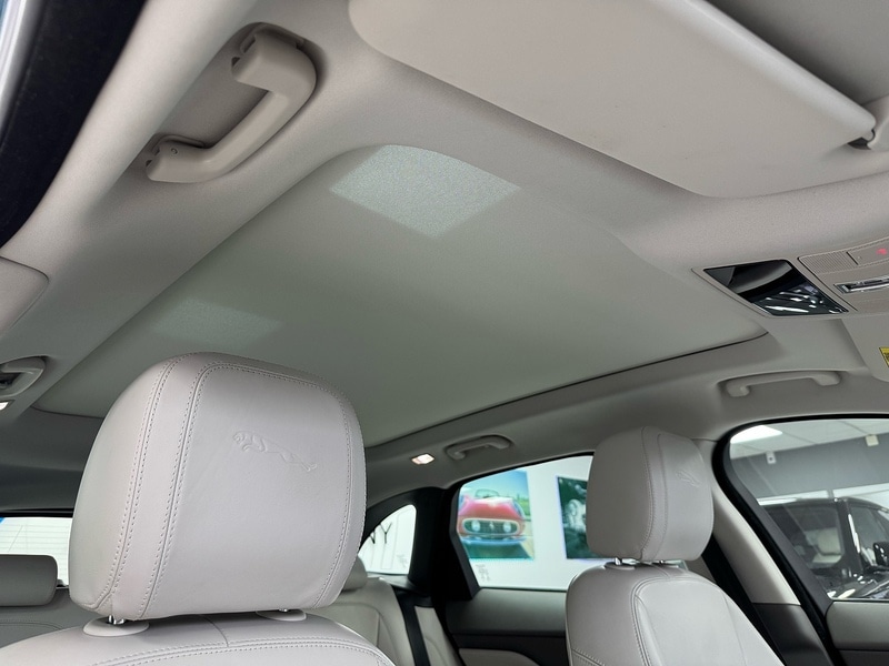 Used Jaguar F-Pace 2017 for sale - 76845874: Photo 53